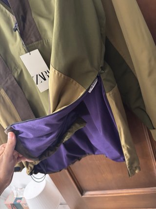 Chaqueta impermeable ZARA