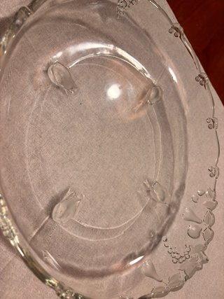 Fuente de cristal decorada