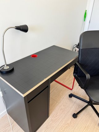 Escritorio IKEA MICKE Anthracite/Red 105x50cm