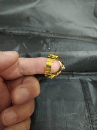 Anillo Reloj Dorado con Diseño Animal Print