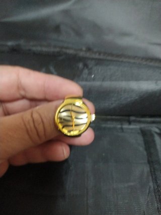 Anillo Reloj Dorado con Diseño Animal Print
