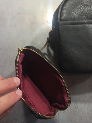 Mochila negra pequeña elegante