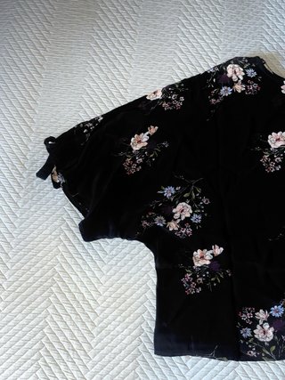 Blusa Oversize Floral Pull&Bear Talla L