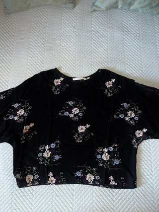 Blusa Oversize Floral Pull&Bear Talla L