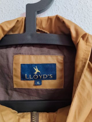 Chaqueta de chico talla XL de Lloid's.