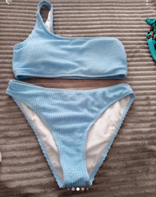 Bikini Morado Texturizado los 3 conjuntos por 7 eu