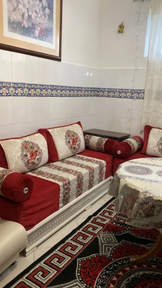 Salón Marroquí 4m² + Mesa y Alfombra