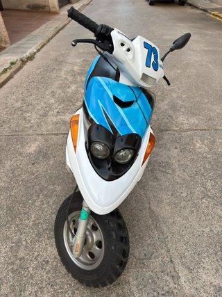 Yamaha CW50RS Scooter vinilo polini