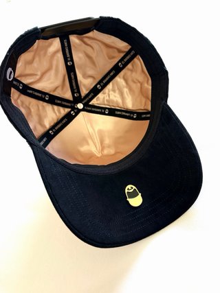 Gorra Barbas Hats Negra con Detalles Dorados