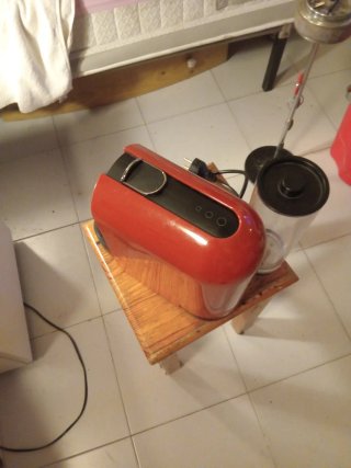 Cafetera Nespresso Roja
