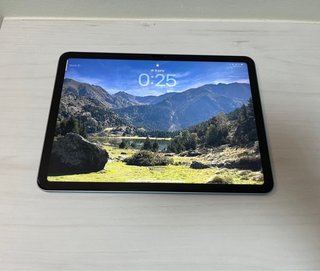 iPad Air 11" 128GB + Apple Pencil + Complementos