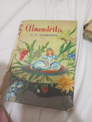 Almendrita y otros cuentos. Lina. Corazón
