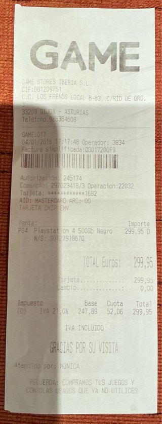PS4 (PlayStation 4) Nera + Black Ops 6