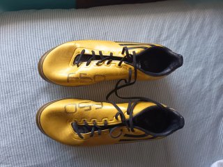 Scarpe da calcio Adidas F50 per bambini