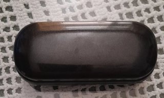 Gafas de lujo negras y plateadas