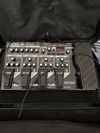 Boss ME-70 Guitarra Multiefectos + Fuente