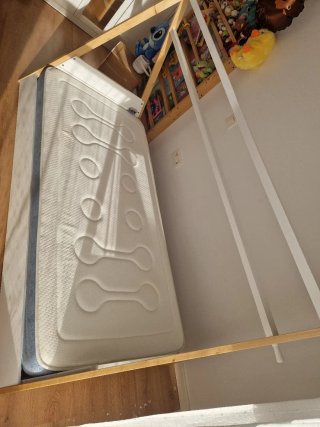 Cama tipi cabaña infantil madera