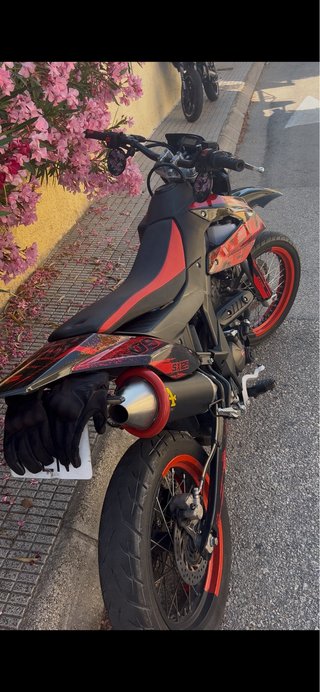 Aprilia SX 125 4T Supermotard