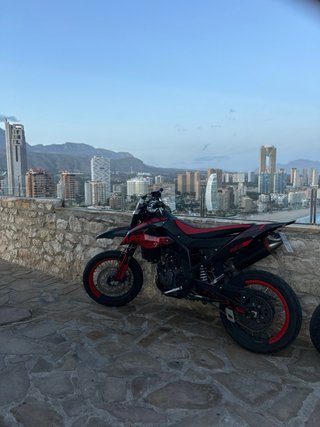 Aprilia SX 125 4T Supermotard