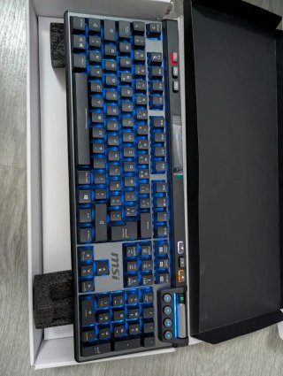 Teclado MSI Strike Pro Wireless Francés 000121
