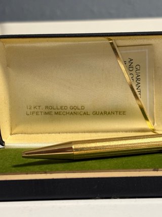 Bolígrafo Cross Classic Century 12KT Oro.