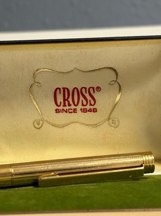 Bolígrafo Cross Classic Century 12KT Oro.