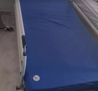 Cama Geriátrica Eléctrica Articulada