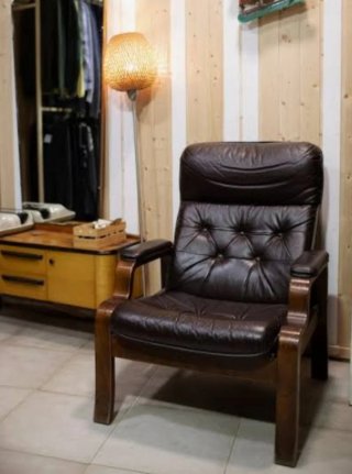 Sillón vintage de piel negra