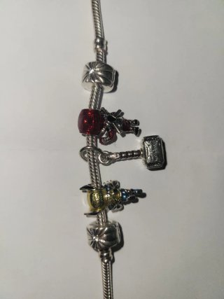Pulsera Pandora Charm Marvel