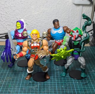 20 stands para Figuras de Acción
