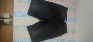 Vaquero corto negro talla M chico