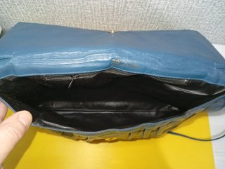 Borsa a tracolla Pochette in pelle blu avio