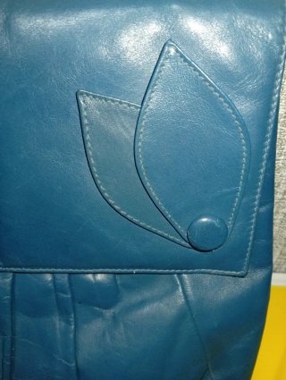 Borsa a tracolla Pochette in pelle blu avio