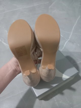 Tacchi eleganti beige/oro tg 36.