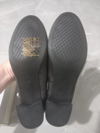 Scarpe eleganti grigie con fibbia strass 36.