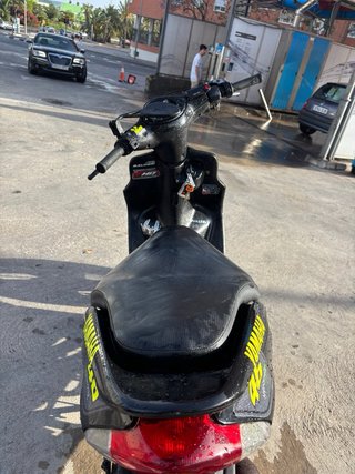 Yamaha Jog RR scooter