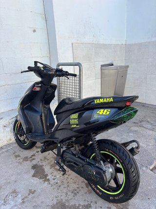 Yamaha Jog RR scooter