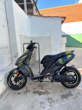 Yamaha Jog RR scooter