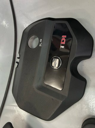 Tapa motor Seat Ibiza TDI 130