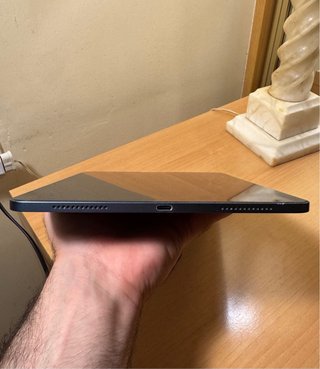 iPad Air 5 256GB + Keyboard Folio + Magic Mouse 2