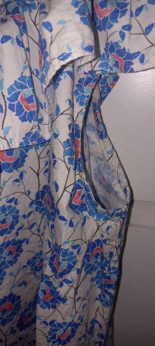 Blusa Mango floral Talla S