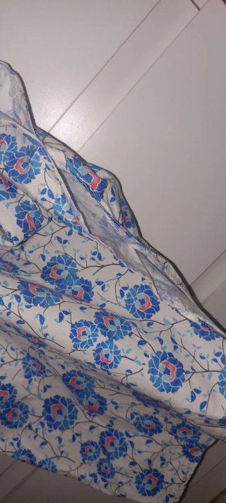 Blusa Mango floral Talla S