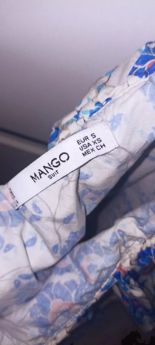 Blusa Mango floral Talla S