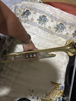 Trompeta Zeus con estuche