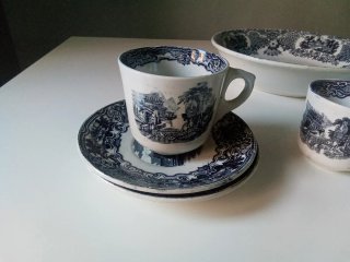 Lote antiguo La Cartuja Fuente + Tazas + Platos