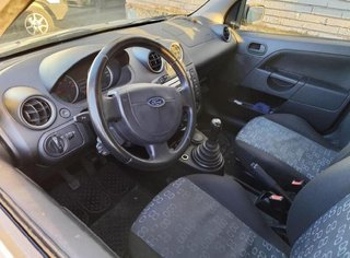Retrovisor derecho ford 230457 2s6117682as fiesta