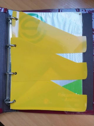 Cuaderno clasificador, pintado a acuarela
