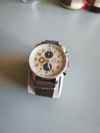 Reloj AVI-8 Hawker Hurricane Classic Khaki Green
