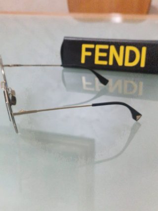 Occhiali da sole Fendi