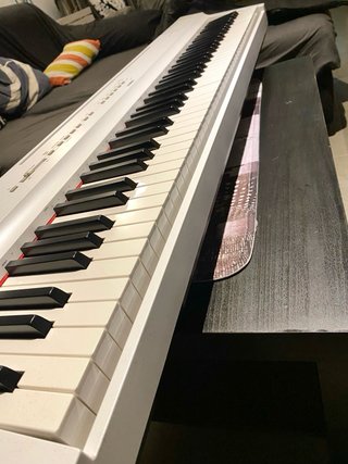 Yamaha P-125 Bianco